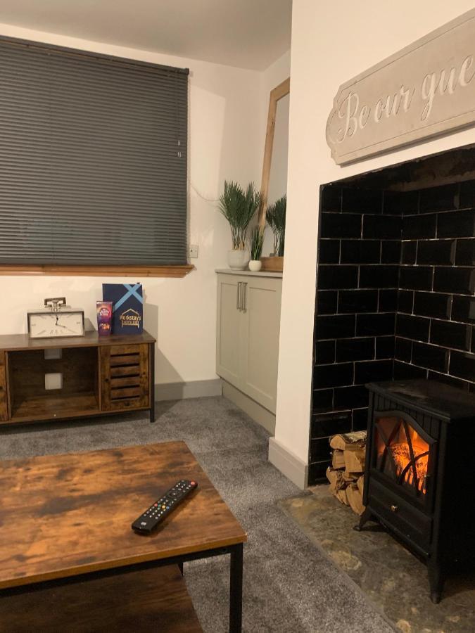 Cosy Cottage In Redcar - Workstays Uk Wilton  Buitenkant foto